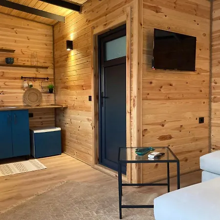 Campingplads Baraqa Hoolbox *