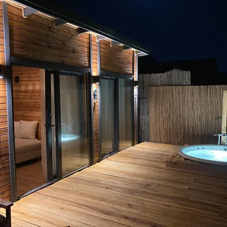Campingplads Baraqa Hoolbox *
